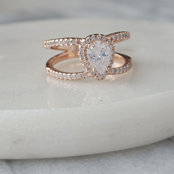 Vintage Style Rose Gold ring, 925 Sterling Silver with 18k Rose Gold Finish - Picture 2 of 5